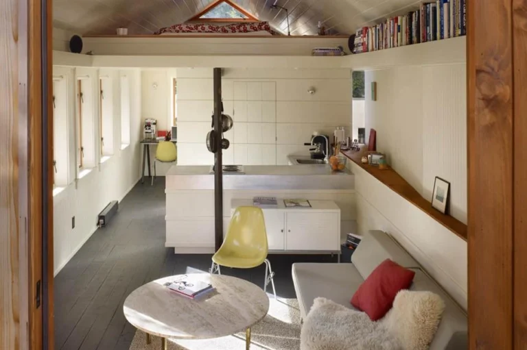 93de522f-1977-4654-8545-36c4bca86311-garage-conversion-ideas-shed-makeover